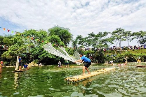 Khai mạc Lễ hội Cá Tôm sông Đà năm 2024