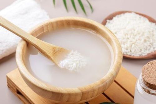 4 công thức dưỡng da 'bất bại' từ nước vo gạo