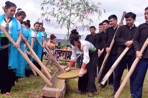 Những nét hấp dẫn ở Lễ hội Cốm mới