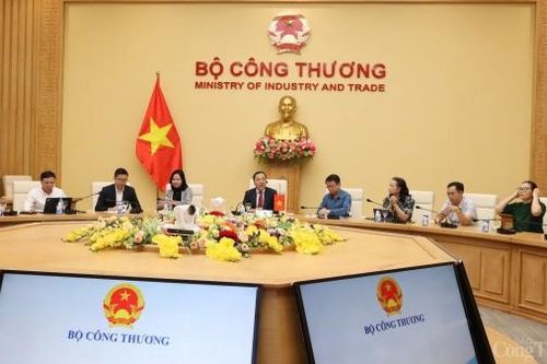 Thứ trưởng Nguyễn Hoàng Long tiếp và làm việc với Phó Chủ tịch MEDEF, Pháp