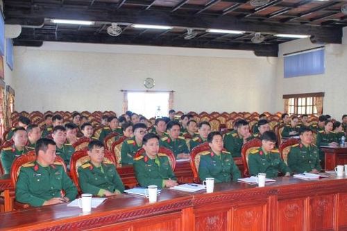 100 cán bộ, giảng viên, nhân viên Học viện Lục quân tham gia tập huấn quay phim, chụp ảnh, viết tin, bài tuyên truyền