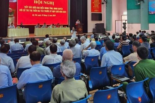 Đại biểu HĐND tỉnh Lâm Đồng và huyện Đạ Tẻh tiếp xúc cử tri trước kỳ họp cuối năm 2024