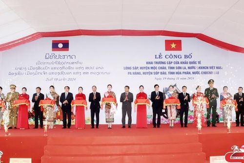 Lễ công bố khai trương cặp cửa khẩu quốc tế Lóng Sập-Pa Háng