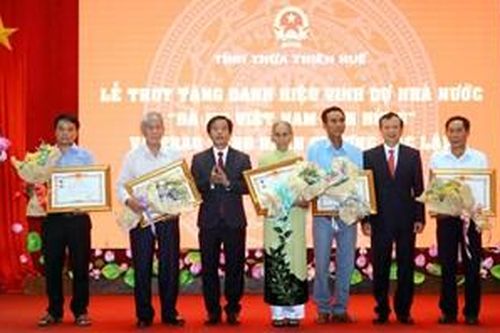 Lấy ý kiến về đề nghị truy tặng danh hiệu 'Bà mẹ Việt Nam anh hùng'