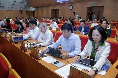Hà Nội: Cán bộ cấp xã được chuyển sang biên chế hành chính