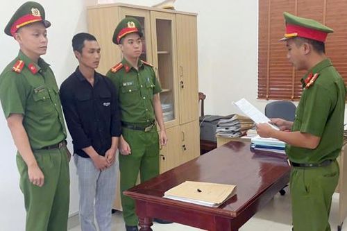 Tạm ứng tiền thi công cột điện rồi... 'bùng'