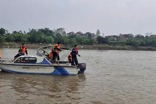 Vụ 5 học sinh đuối nước: Huy động lực lượng tìm kiếm