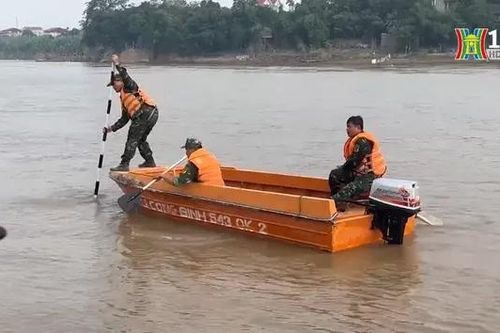 Tiếp tục tìm kiếm nạn nhân mất tích khi tắm sông