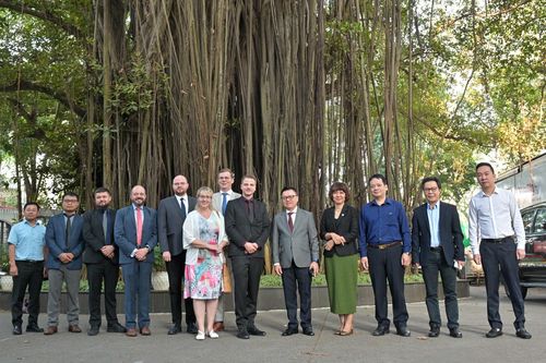 Tổng Biên tập Báo Nhân Dân tiếp Đoàn đại biểu cấp cao Đảng Cánh tả Đức