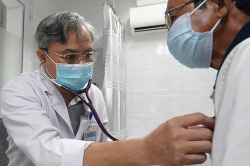 Tái tạo hầu – thực quản bằng vạt hỗng tràng cuống đôi