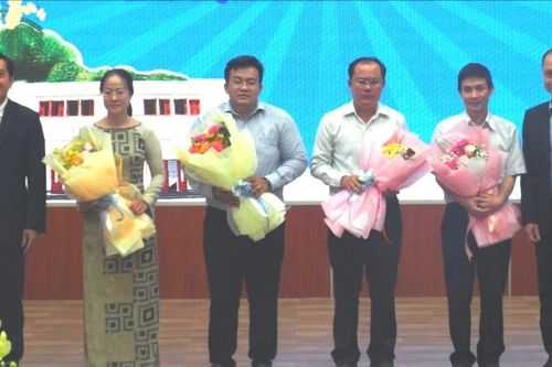 Vinh danh các ứng viên đạt chuẩn chức danh Giáo sư, Phó Giáo sư năm 2024