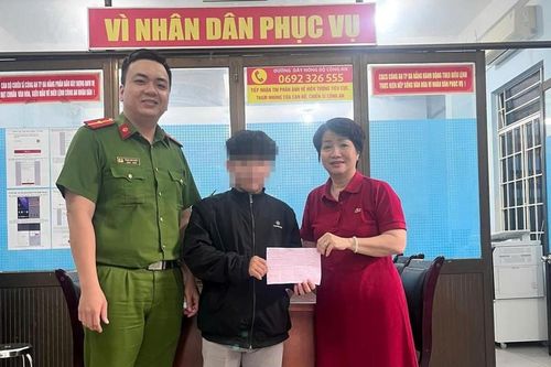 Hỗ trợ người dân nhận lại 95 triệu đồng chuyển nhầm tài khoản