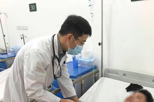 Bệnh mạn tính có xu hướng trẻ hóa: Làm gì để cứu người trẻ?