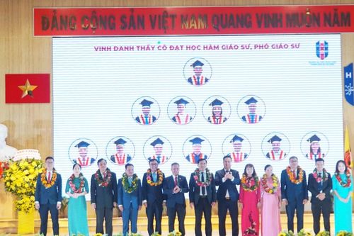 Trường Đại học Ngân hàng TPHCM có tỷ lệ giảng viên trình độ Tiến sĩ đạt 55%