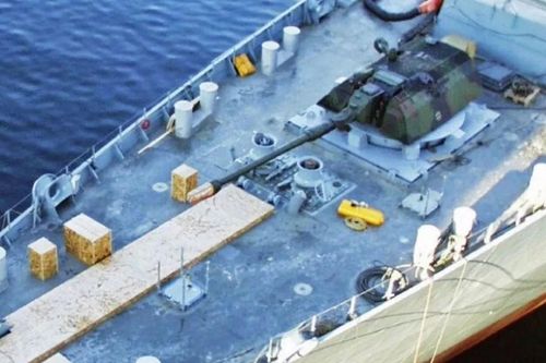 Đức gây ngạc nhiên khi đặt tháp pháo PzH 2000 lên khinh hạm