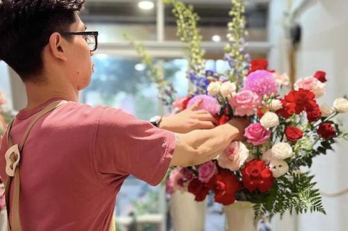Hoa tươi tăng giá mạnh trong Ngày Nhà giáo Việt Nam 20/11