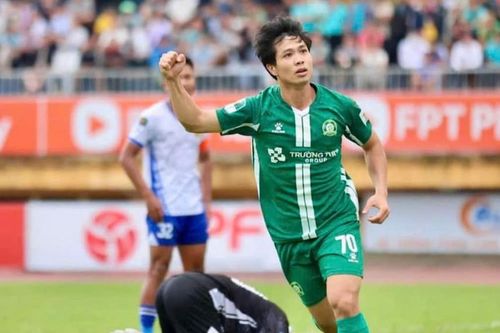 Không được triệu tập lên tuyển, Công Phượng vẫn 'nở hoa' trên sân Tự Do
