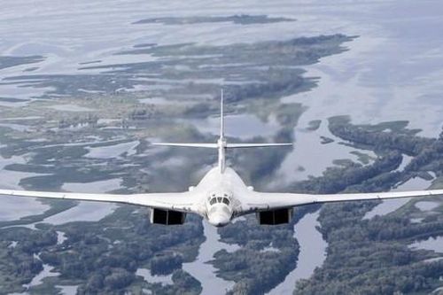 Nga nối lại các cuộc tấn công tên lửa bằng 'thiên nga trắng' Tu-160
