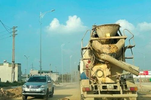 Xe hổ vồ, xe công trường quần đảo nhiều tuyến đường ở Thanh Hóa