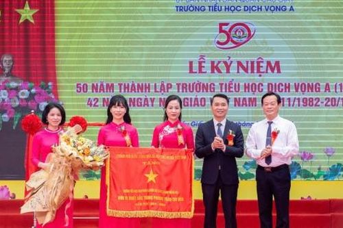 50 năm hành trình rực rỡ của trường Tiểu học Dịch Vọng A - Hà Nội