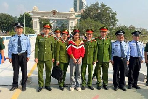 Phạm tội buôn bán người rồi lẩn trốn suốt 15 năm ở Trung Quốc