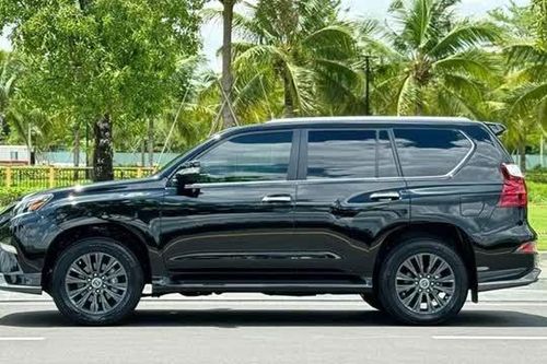 Sử dụng 4 năm, Lexus GX 460 2020 chạy lướt lên sàn xe cũ với giá thế nào?