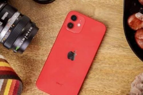 Đây là iPhone 5G giá rẻ nhất Việt Nam, màn OLED rẻ nhất lịch sử của Apple, camera kép như iPhone 16