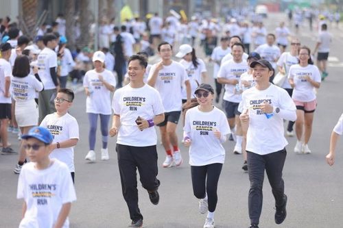 Hơn 6.000 người tham gia chạy vì bệnh nhi ung thư