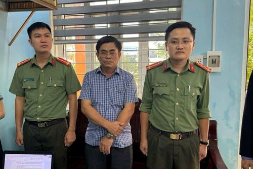 Quảng Bình: Khởi tố 11 bị can vi phạm quy định về đấu thầu