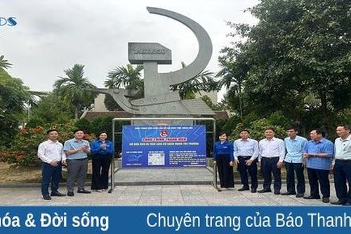 Bồi đắp tình yêu di sản cho thanh, thiếu niên