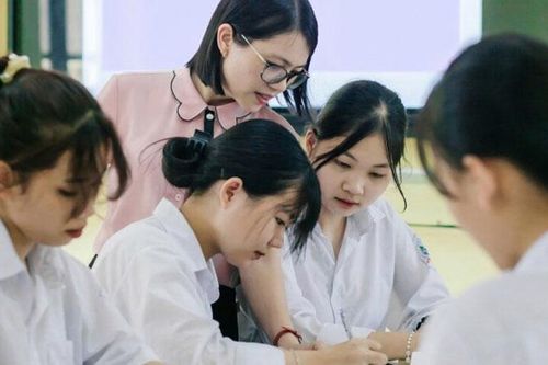 Cần tránh nạn 'đặc quyền, đặc lợi' khi thi hành chính sách lương và đãi ngộ cho giáo viên