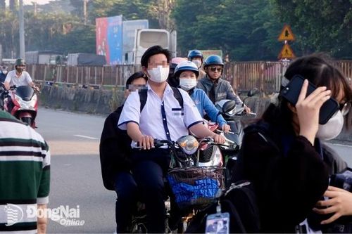 Đừng phó mặc con sử dụng xe đạp điện, xe máy