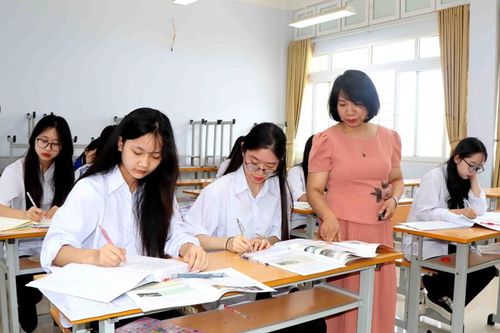 Chú trọng nâng cao chất lượng giáo dục mũi nhọn