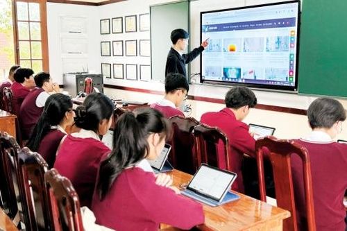 CHÀO MỪNG 42 NĂM NGÀY NHÀ GIÁO VIỆT NAM (20/11/1982 - 20/11/2024): Cải cách hành chính là khâu đột phá khi thực hiện đổi mới