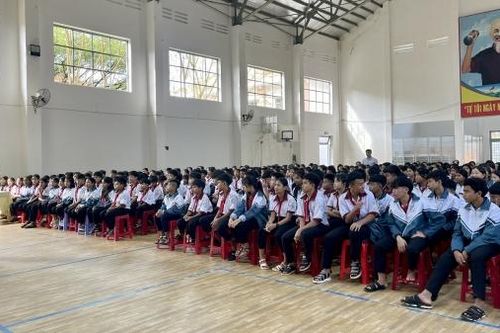 Ngôi trường đậm đà bản sắc dân tộc