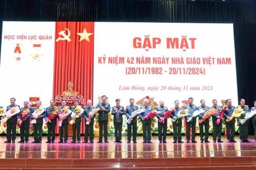 Học viện Lục quân tổ chức Lễ kỷ niệm 42 năm Ngày Nhà giáo Việt Nam