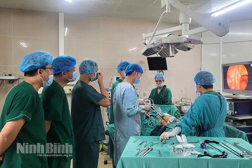 Làm chủ kỹ thuật phẫu thuật nội soi cho bệnh nhân ung thư trực tràng