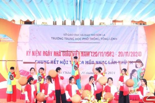 Hội thi ca múa nhạc lần thứ IX chào mừng Ngày Nhà giáo Việt Nam