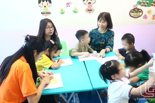 Như những người mẹ hiền