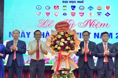 Đại học Huế tổ chức tọa đàm kỷ niệm nhân Ngày Nhà giáo Việt Nam 20/11