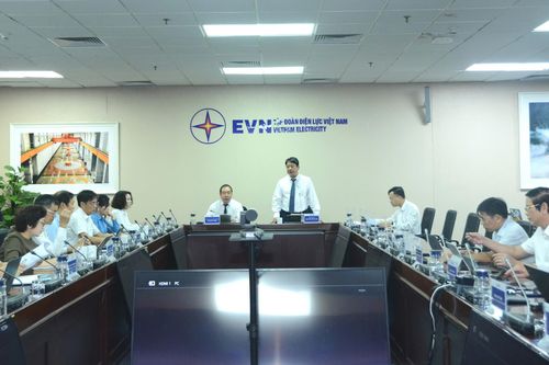 EVN tổ chức đối thoại tại nơi làm việc và ký kết thỏa ước lao động tập thể năm 2024