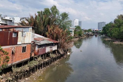 TP. Hồ Chí Minh sẽ di dời gần 46.500 căn nhà ven sông, kênh, rạch
