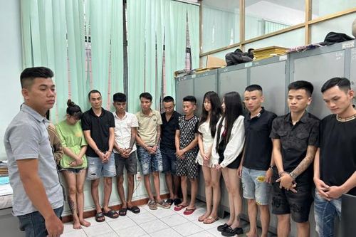 Hàng chục đối tượng sử dụng ma túy trong quán bar D1 ở Bình Dương