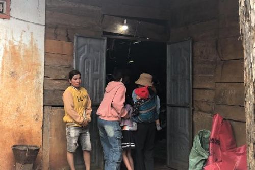 Anh tử vong, em gái 5 tuổi nguy kịch sau khi ăn thịt cóc
