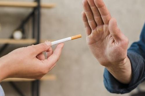 Hút thuốc lá thời gian dài tăng nguy cơ mắc những vấn đề khác nhau về sức khỏe tâm thần