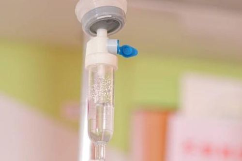 Thuốc điều trị Hội chứng tiết hormone kháng bài niệu không phù hợp