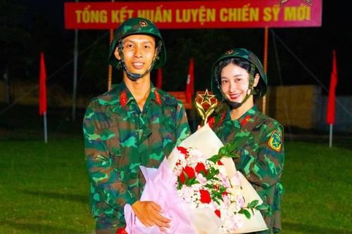 Jun Vũ: 'Tự hào khi nhận Cúp Quán quân Sao nhập ngũ'