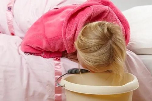 Những thực phẩm trẻ bị viêm loét dạ dày nên tránh xa