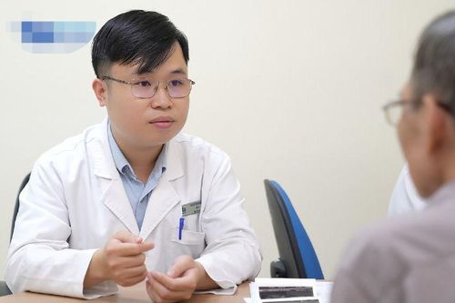 Áp xe gan do thói quen ăn gỏi cá