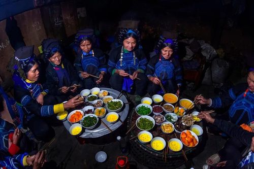 Triển lãm 'Sắc màu các dân tộc Việt Nam': Tôn vinh những giá trị văn hóa độc đáo